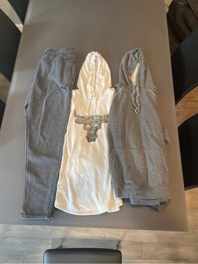 Hoodies & Sweat Pants Bundle